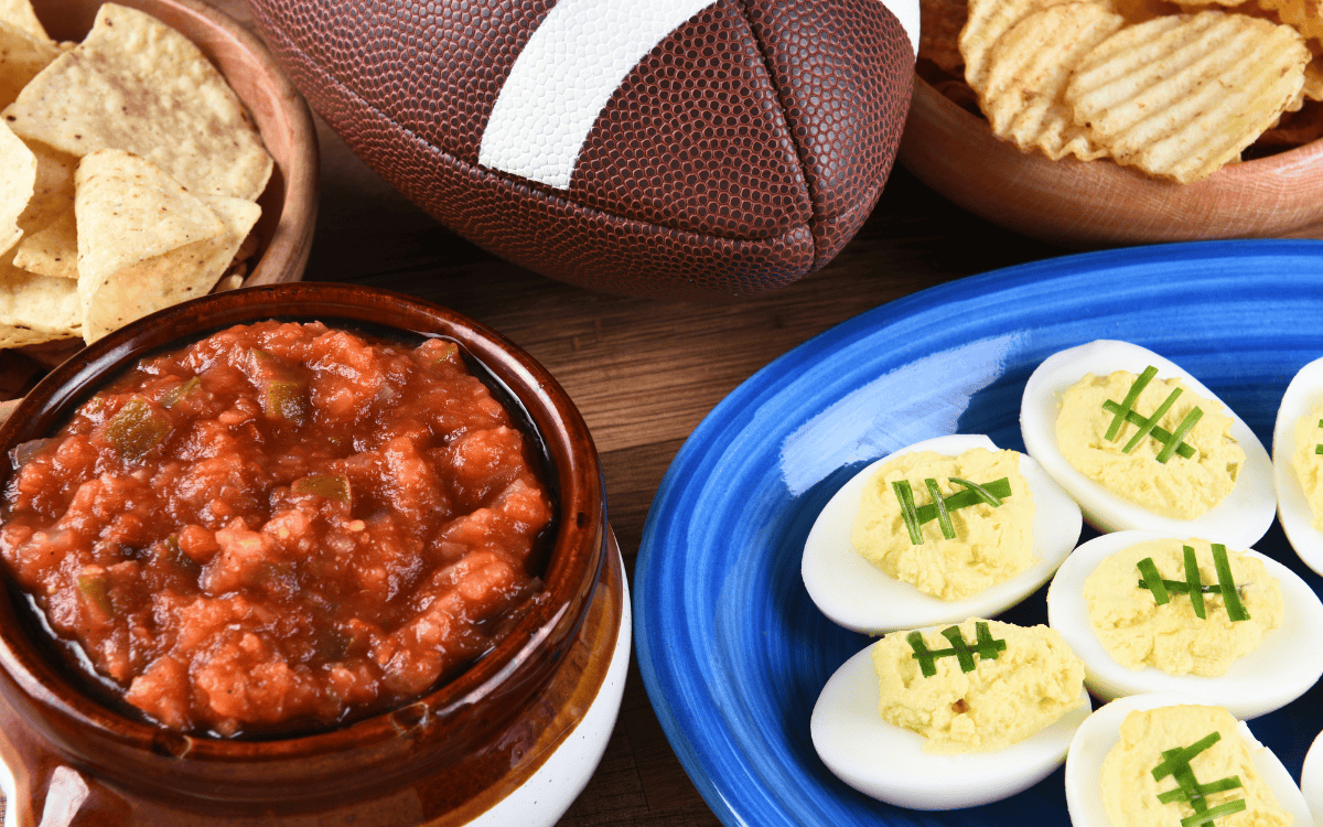 Super Bowl Hosting Tips: How to Throw a Winning Watch Party